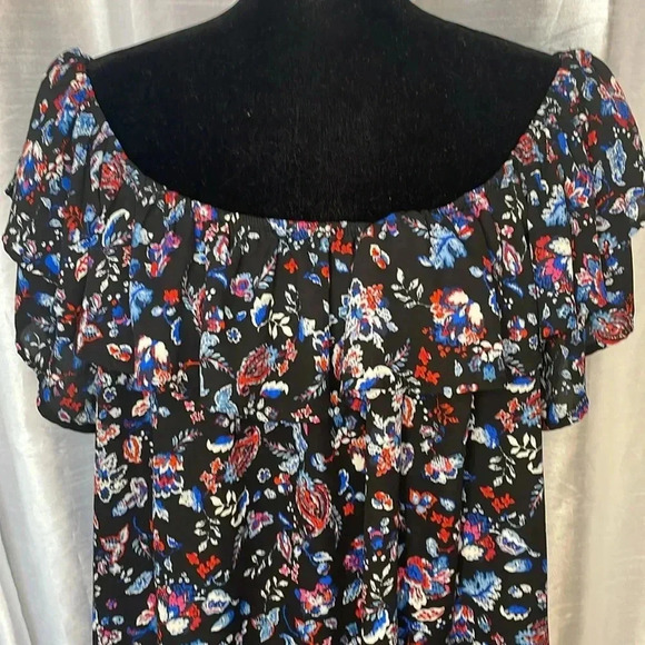 Eyeshadow Women’s 3X Floral Ruffled Short Sleeve Flap Back Off Shoulder Blouse - Picture 5 of 7
